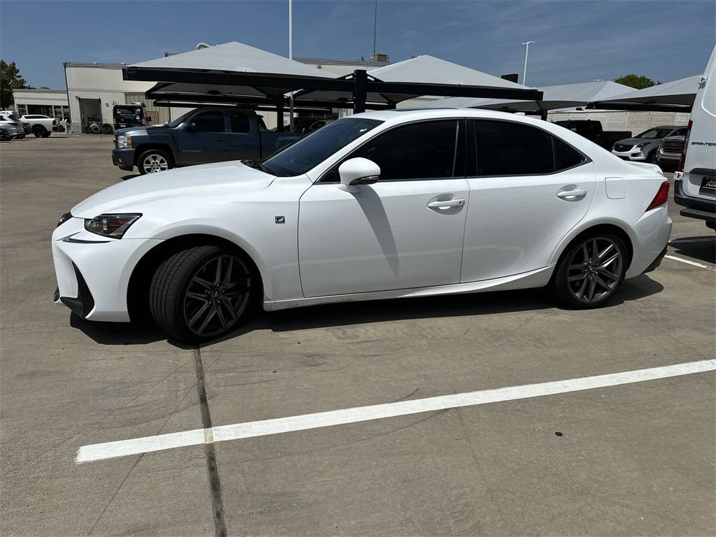 2017 Lexus IS