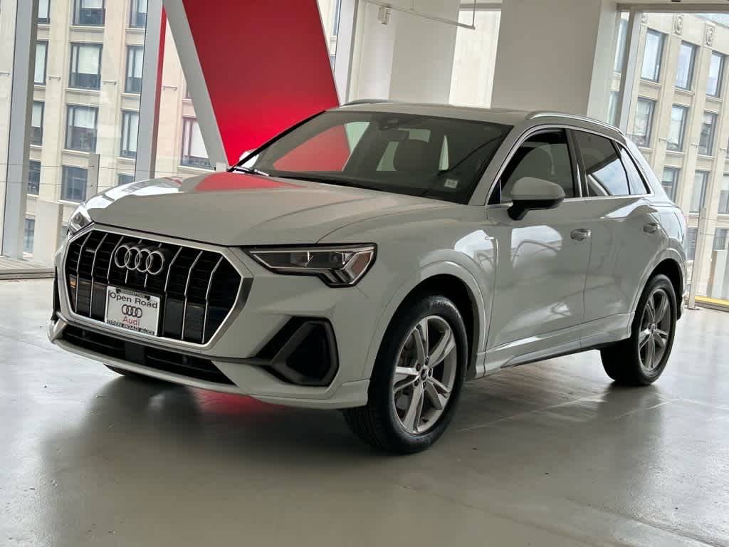 2022 Audi Q3