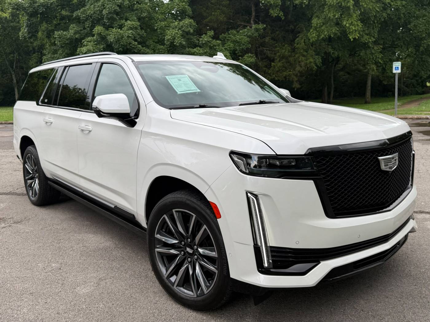 2023 Cadillac Escalade Esv