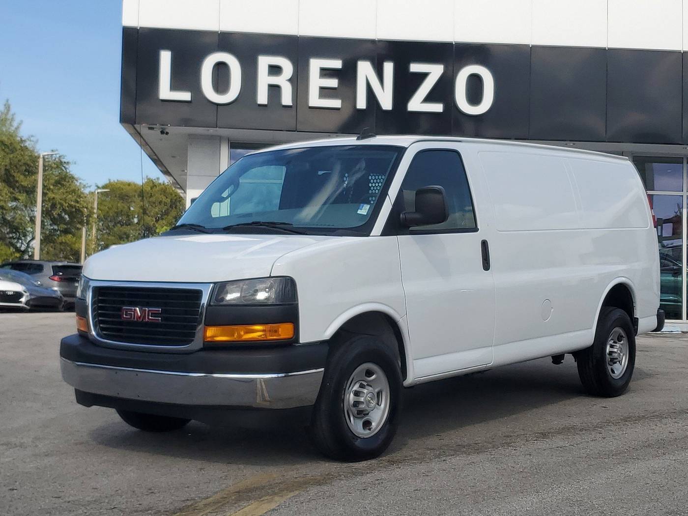 2022 GMC Savana Cargo Van