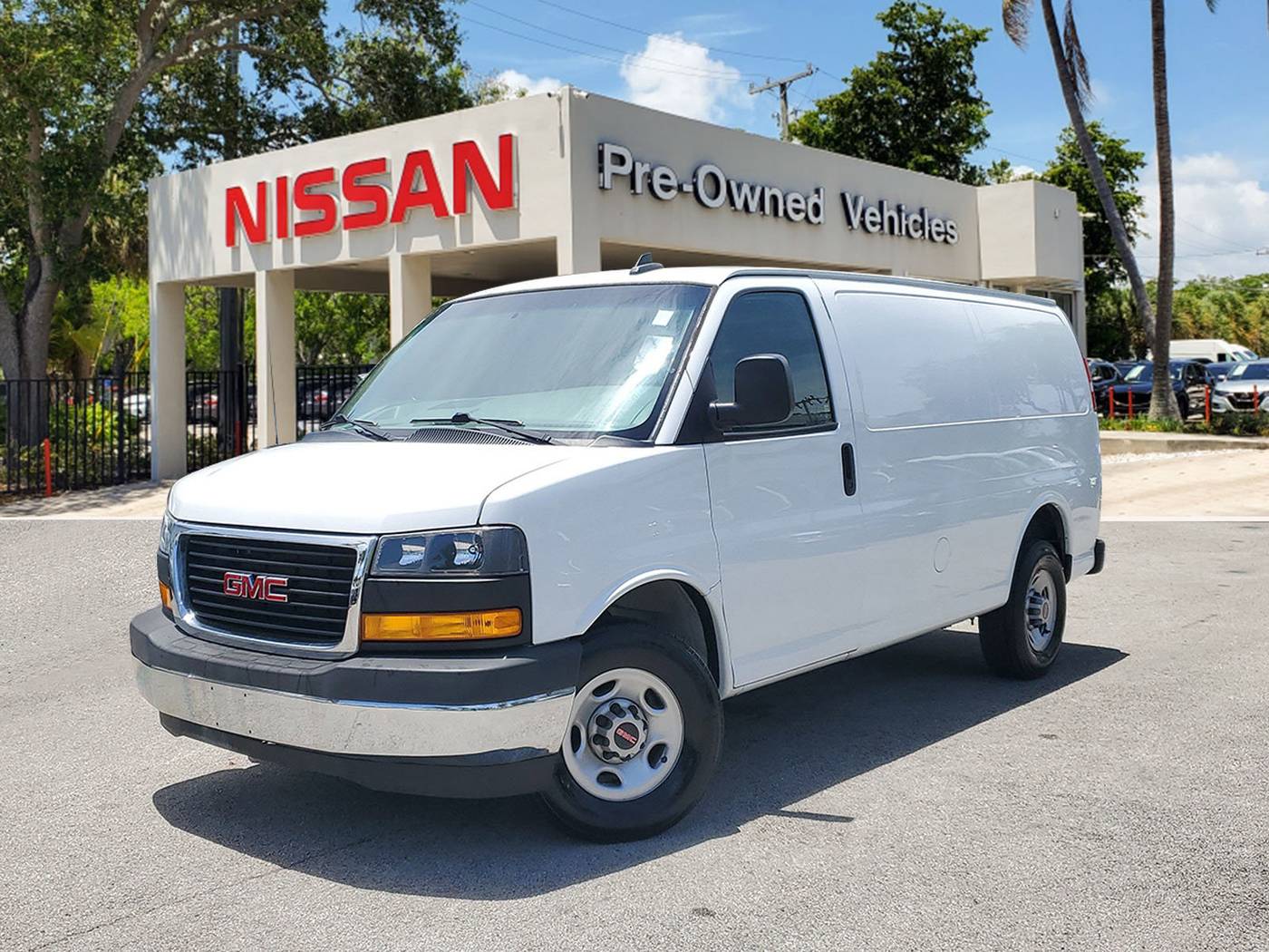 2021 GMC Savana Cargo Van