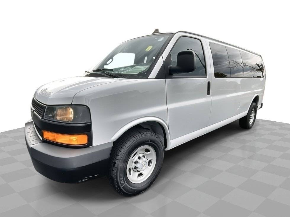2022 Chevrolet Express Passenger