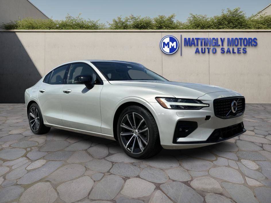 2022 Volvo S60
