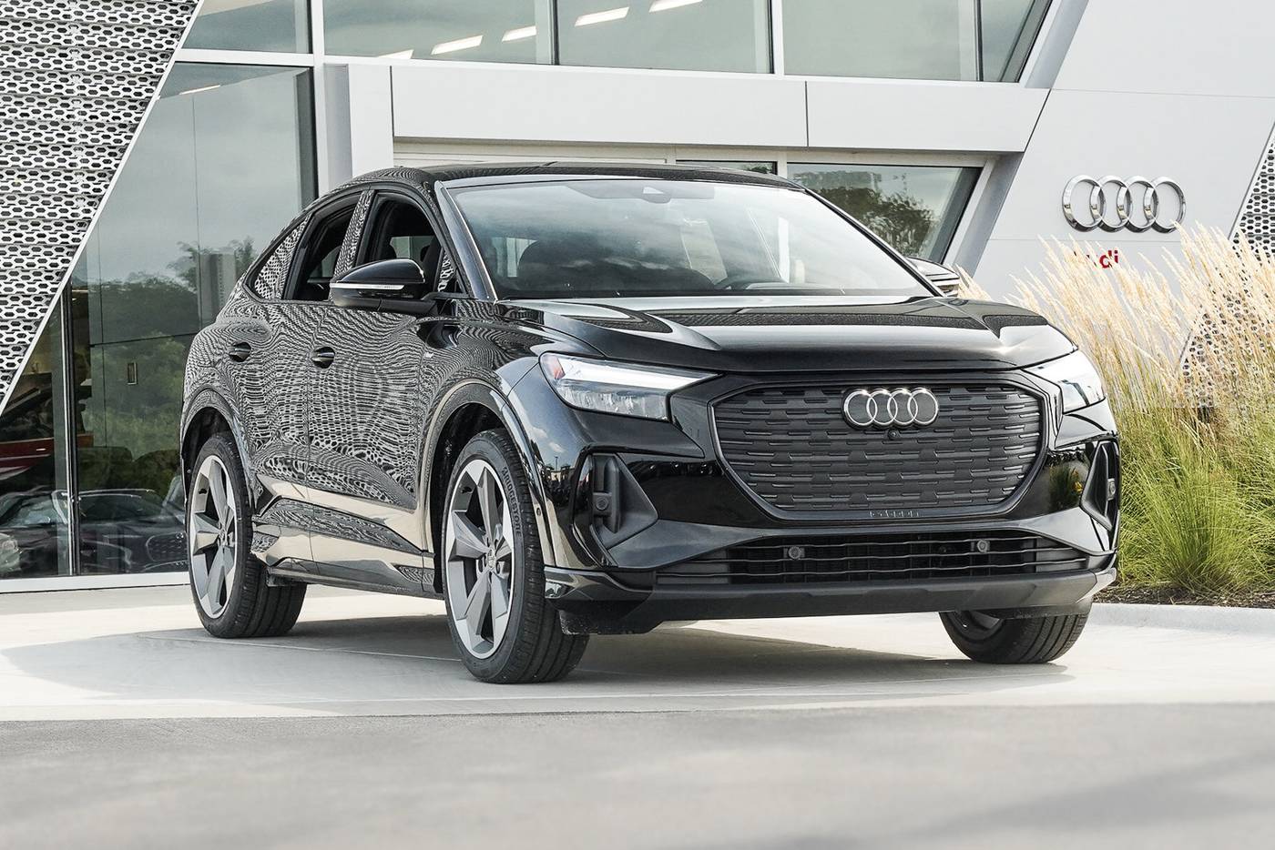 2024 Audi Q4 E-tron Sportback