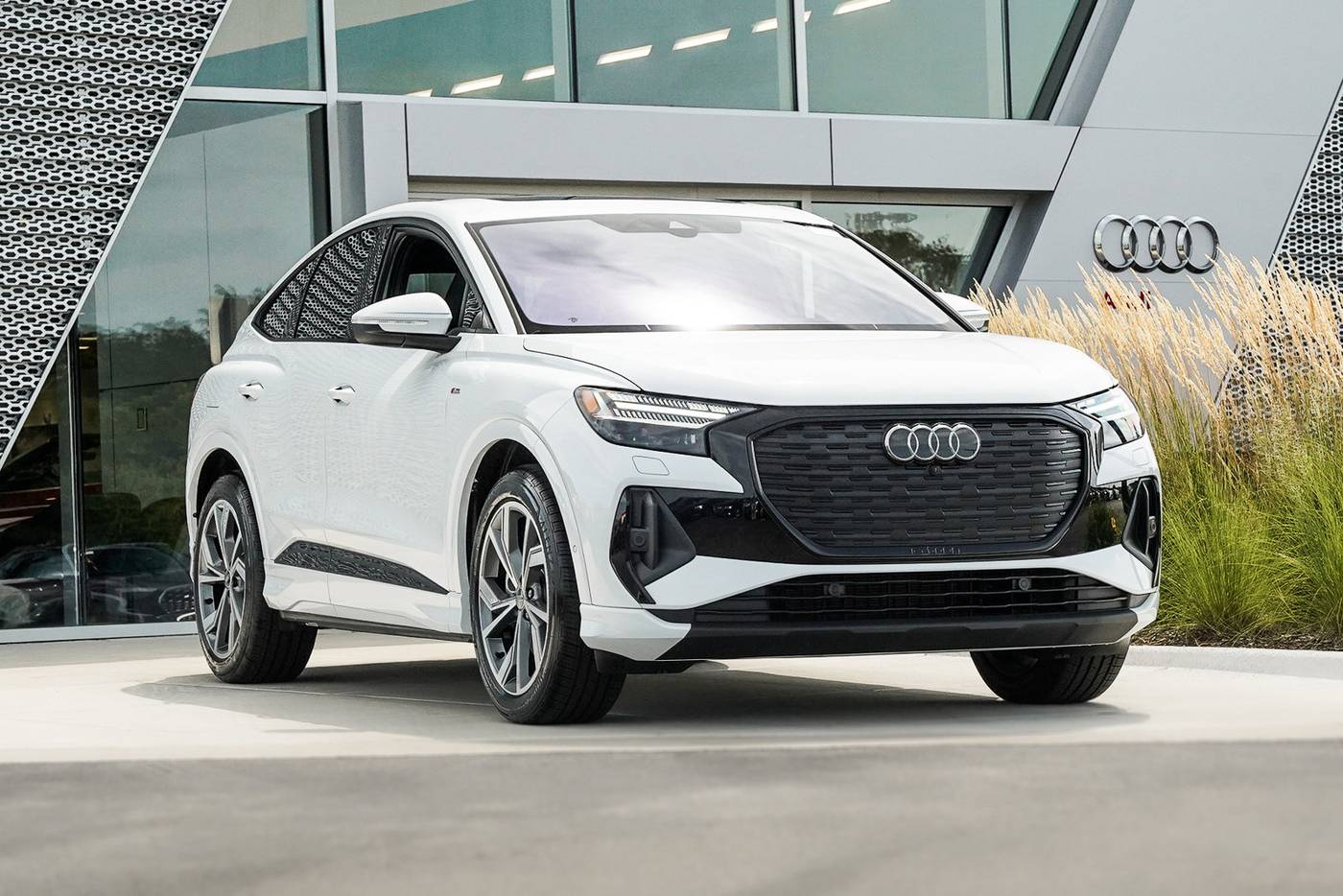 2024 Audi Q4 E-tron Sportback