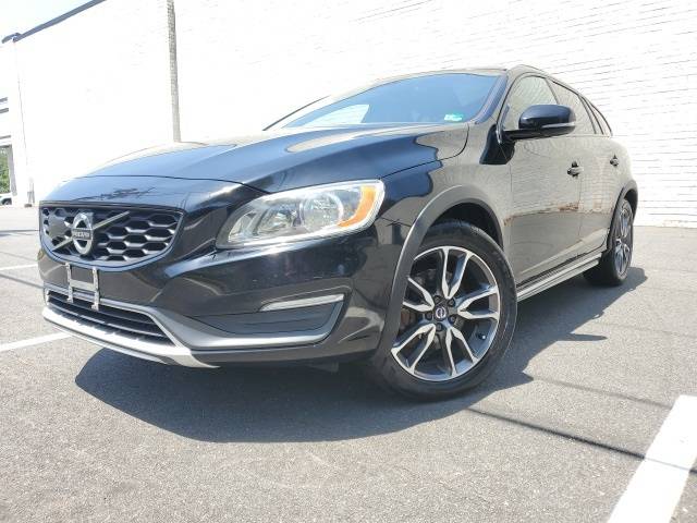 2016 Volvo V60 Cross Country