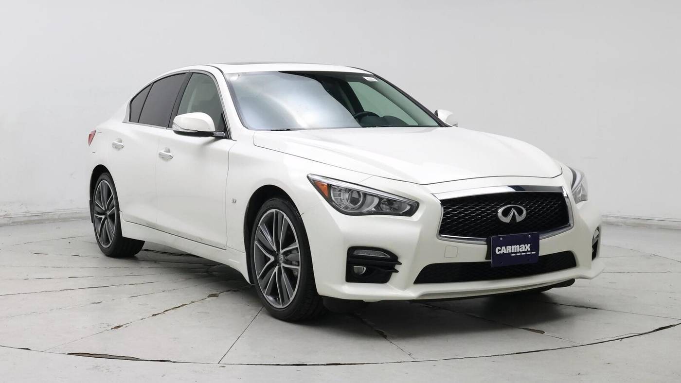 2015 Infiniti Q50