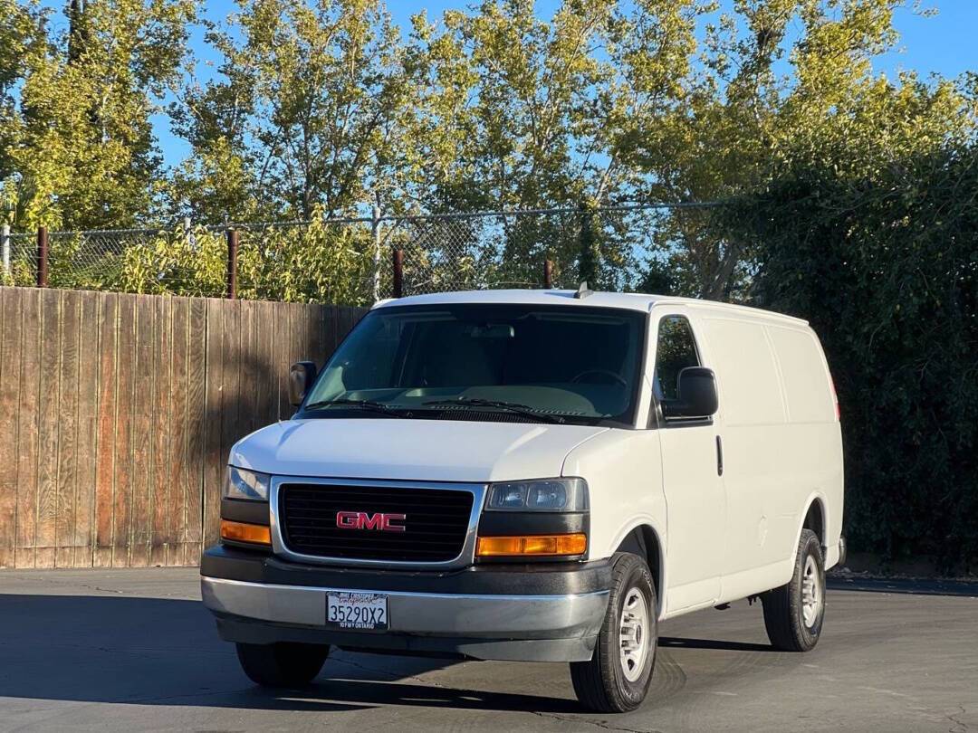 2020 GMC Savana Cargo Van