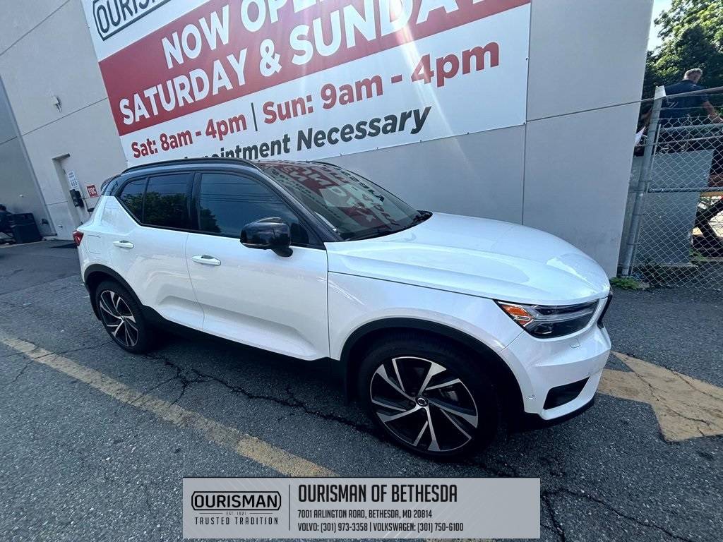 2022 Volvo XC40