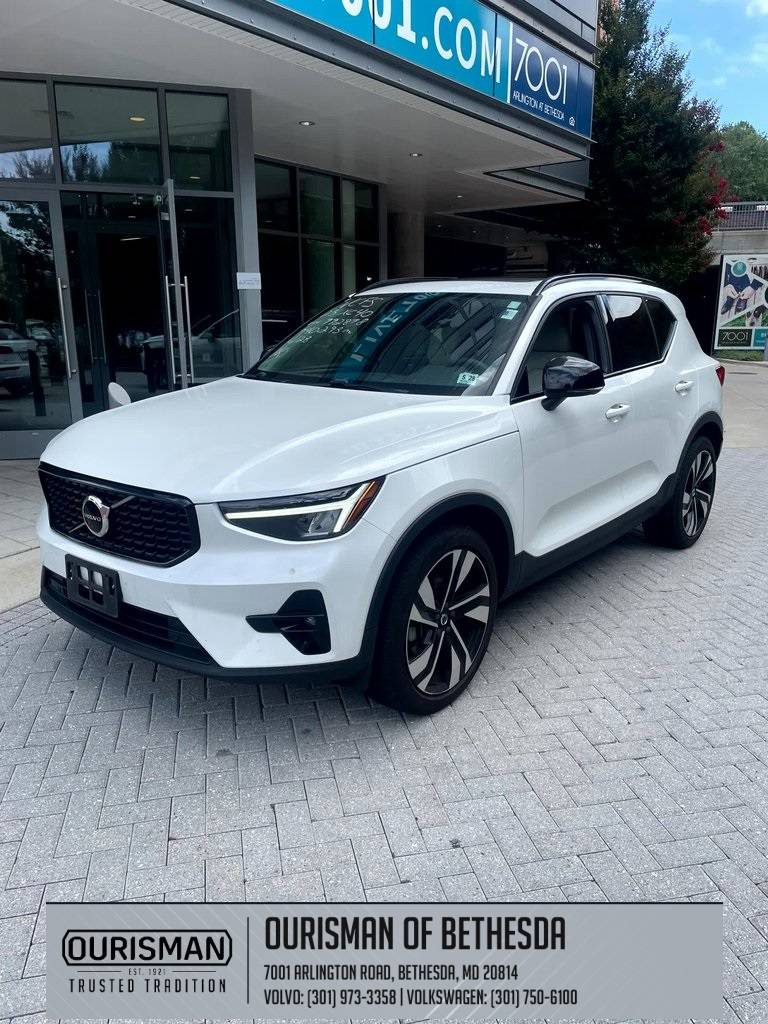 2023 Volvo XC40