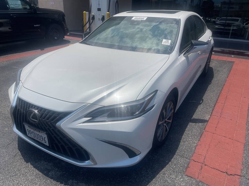 2025 Lexus ES