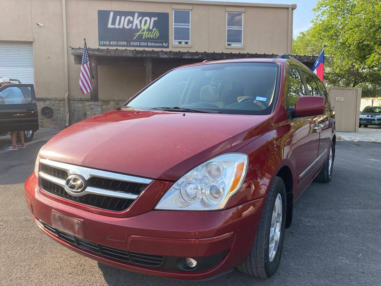 2008 Hyundai Entourage
