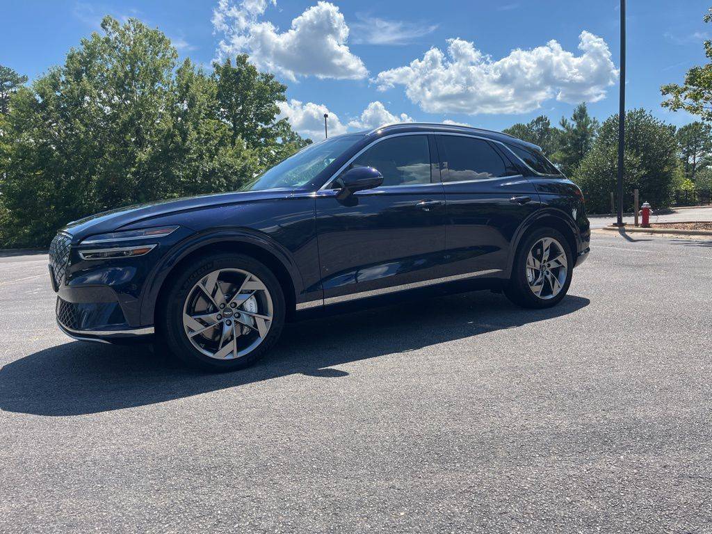 2025 Genesis Electrified Gv70