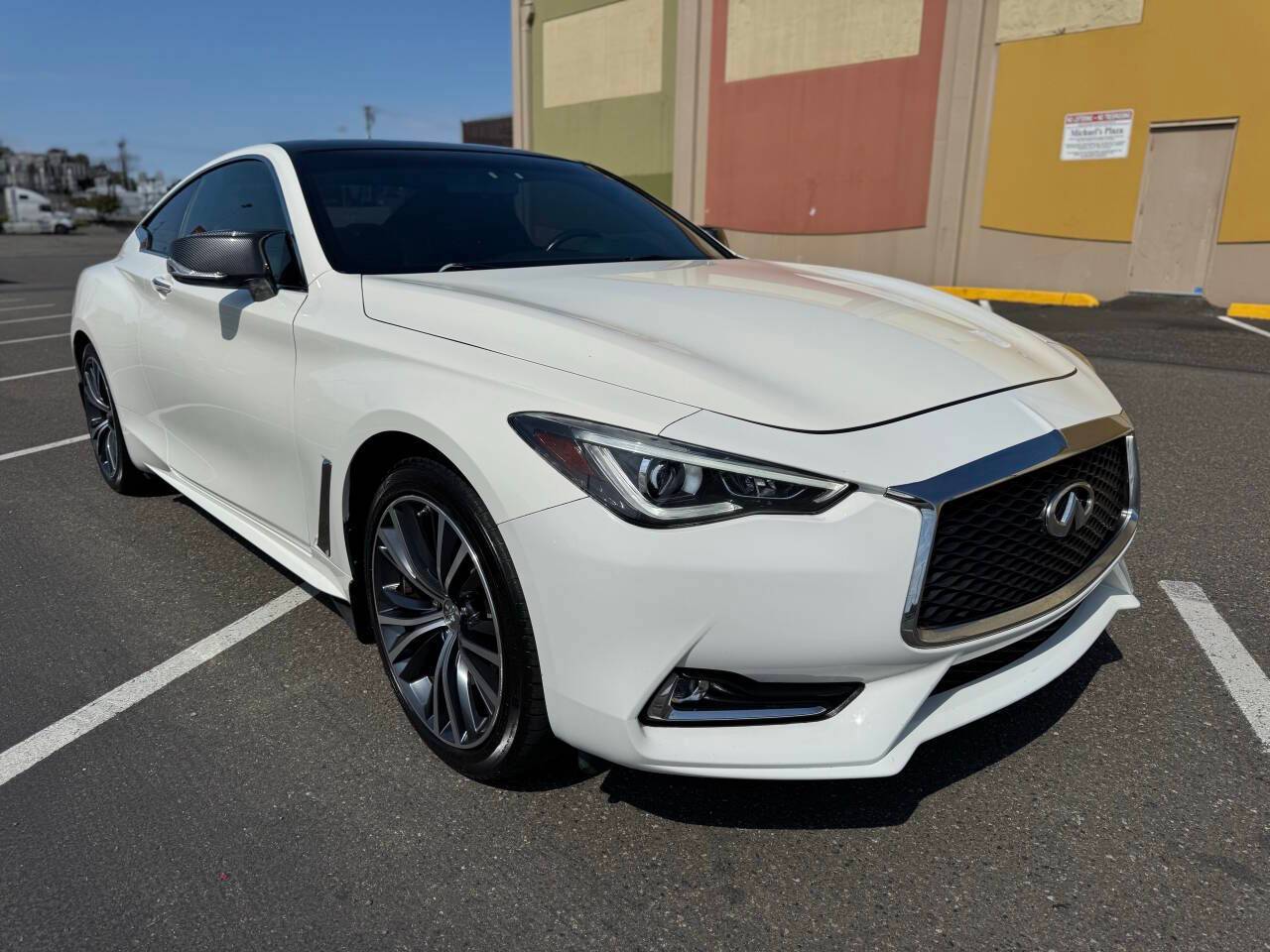 2017 Infiniti Q60