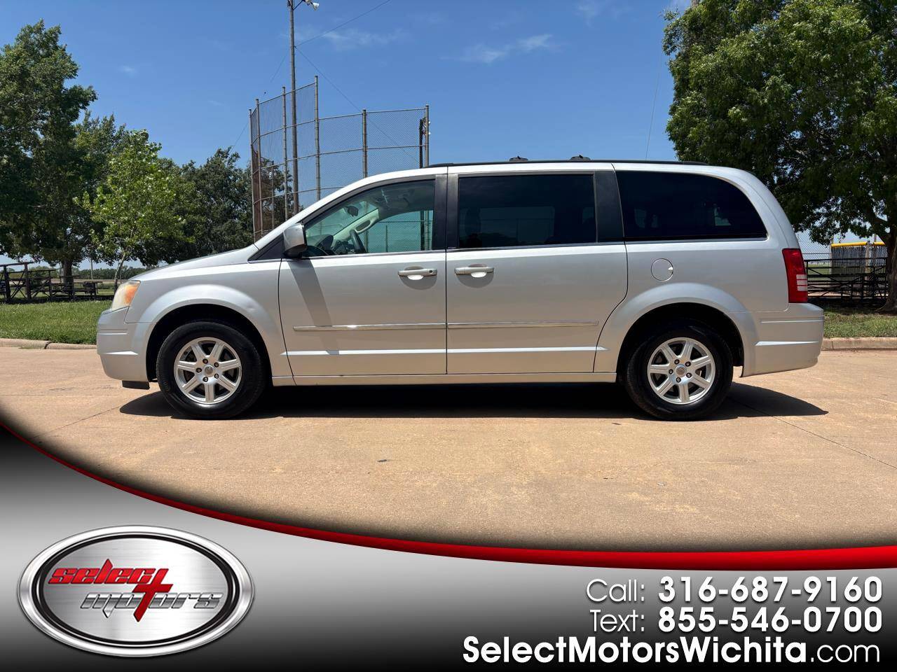 2010 Chrysler Town & Country