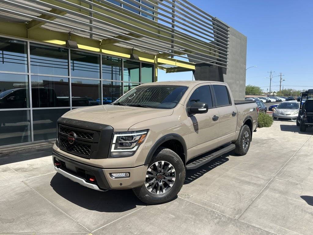 2023 Nissan Titan
