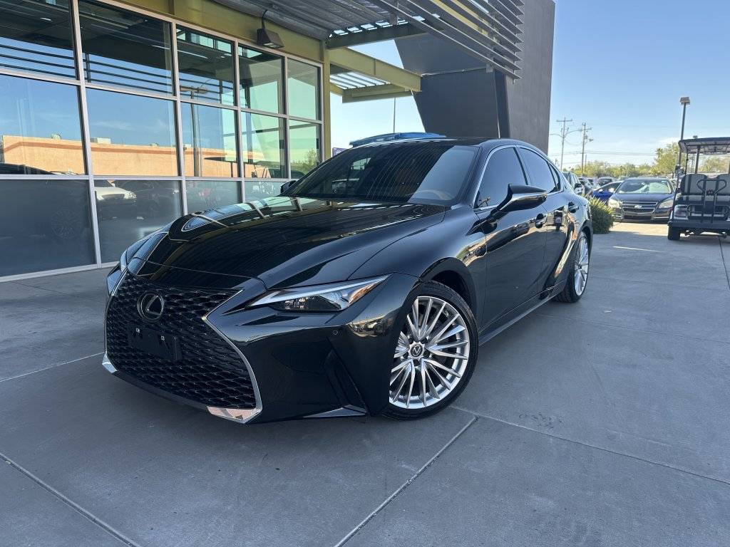 2022 Lexus IS