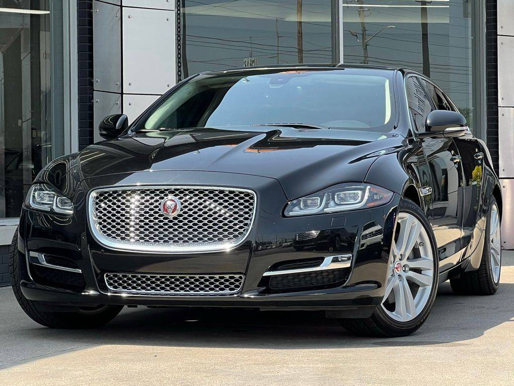2016 Jaguar XJ