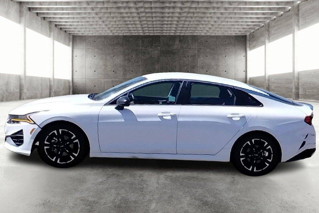 2022 Kia K5