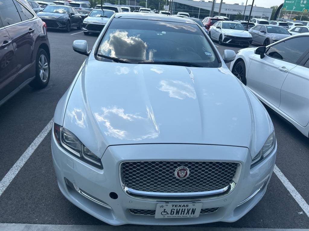 2016 Jaguar XJ