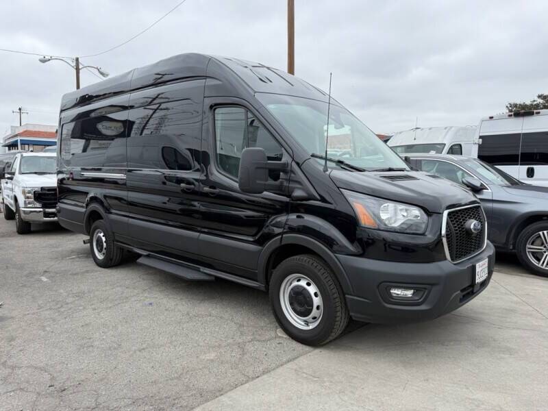 2023 Ford Transit Cargo Van