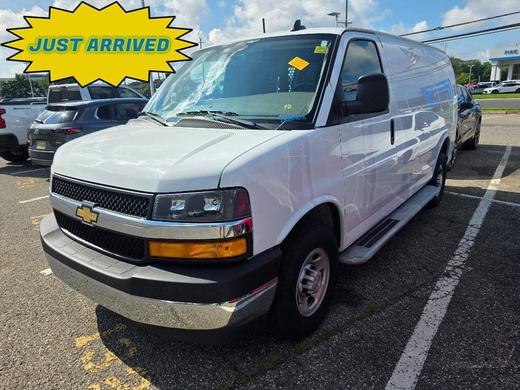 2023 Chevrolet Express Cargo Van