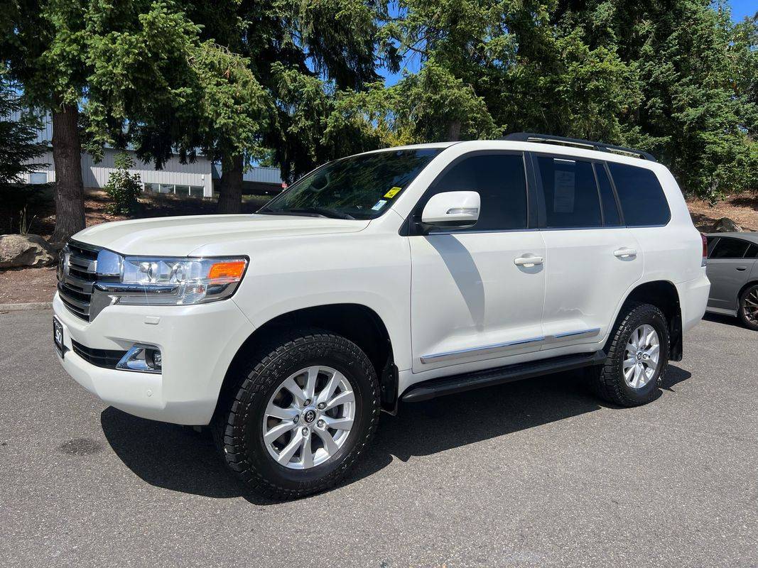 2017 Toyota Land Cruiser