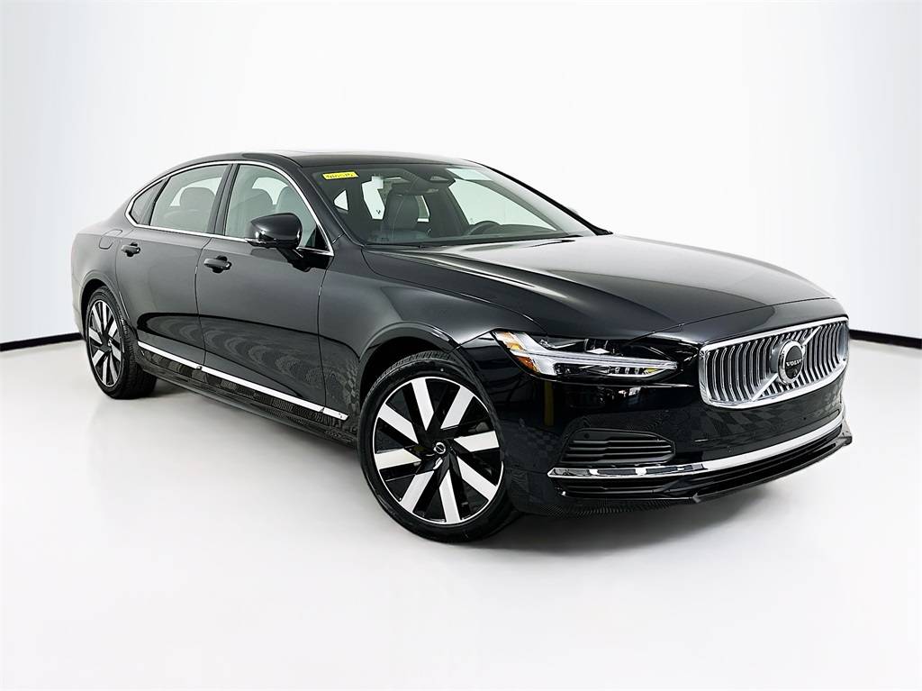 2024 Volvo S90 Recharge Plug-in Hybrid