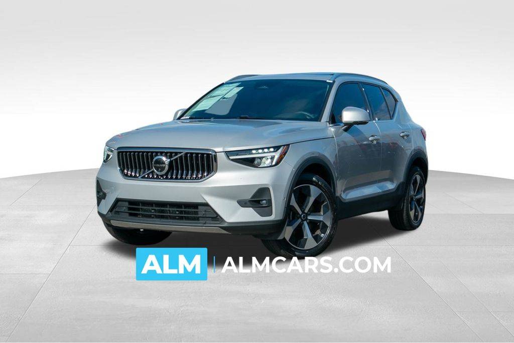 2023 Volvo XC40