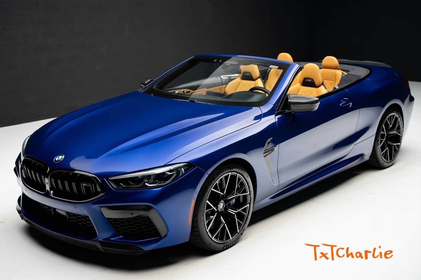 2022 BMW M8