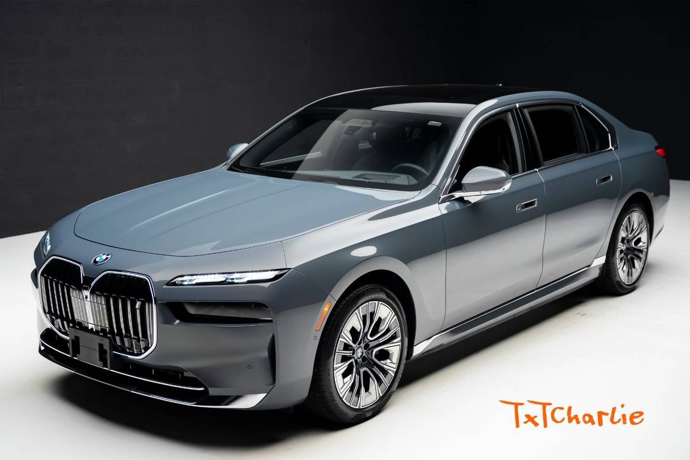 2023 BMW I7