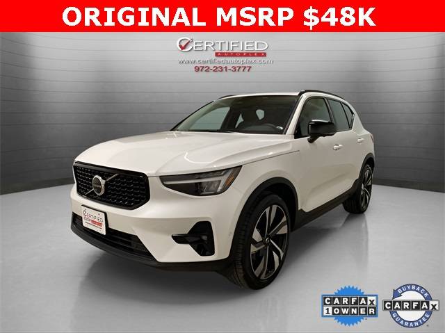 2025 Volvo XC40