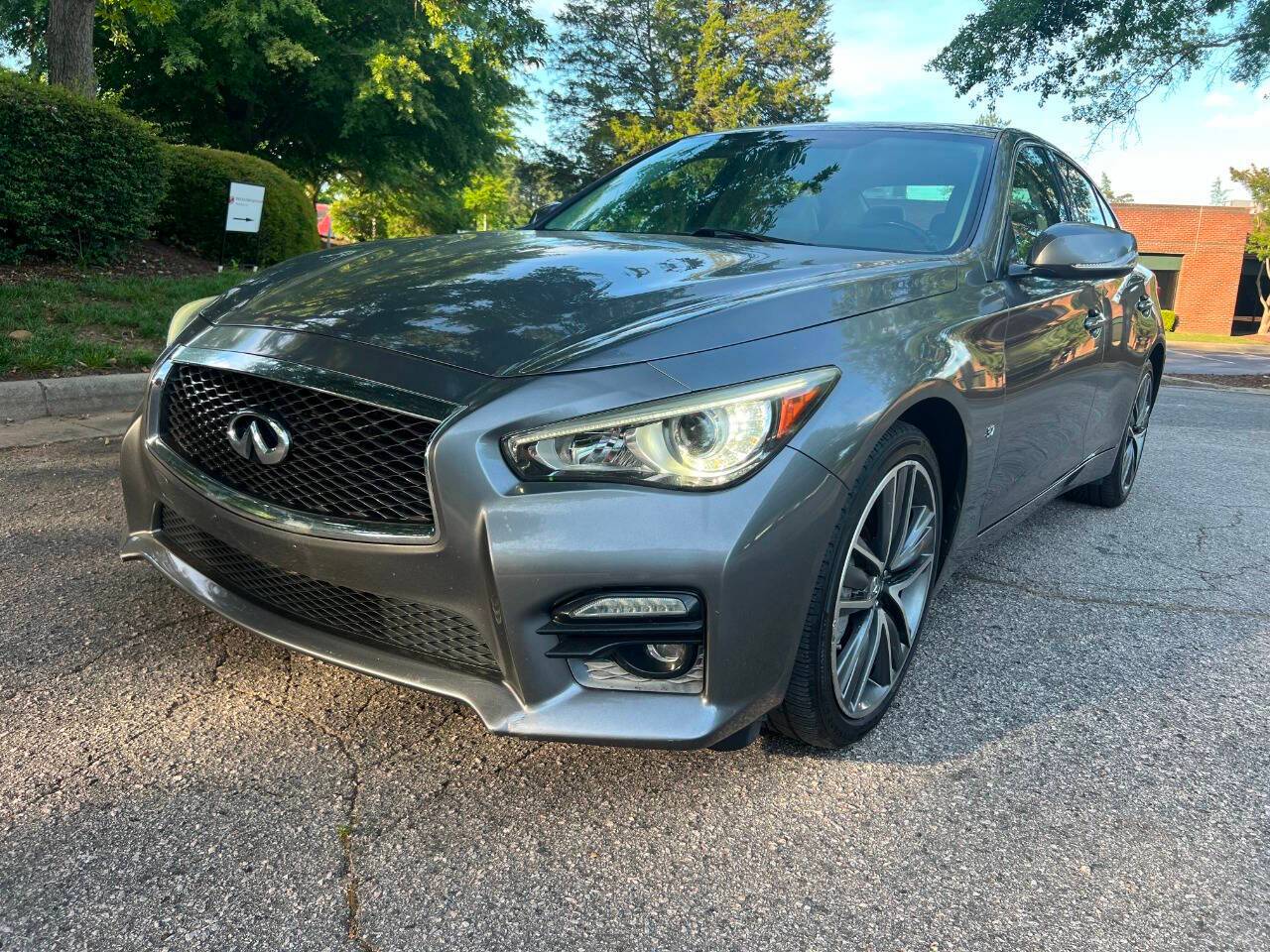2015 Infiniti Q50