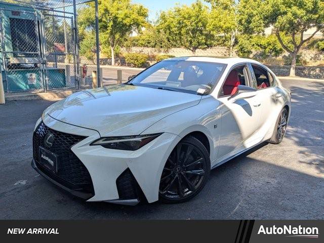 2021 Lexus IS