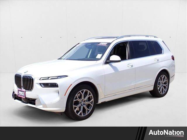 2023 BMW X7