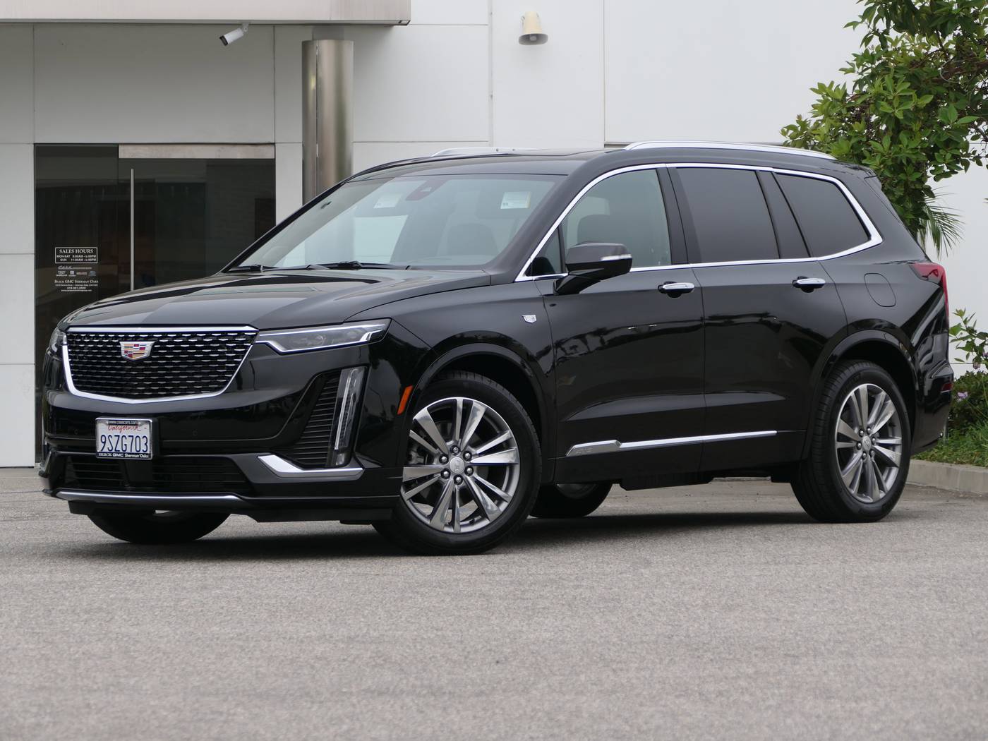 2025 Cadillac XT6