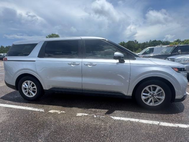 2023 Kia Carnival