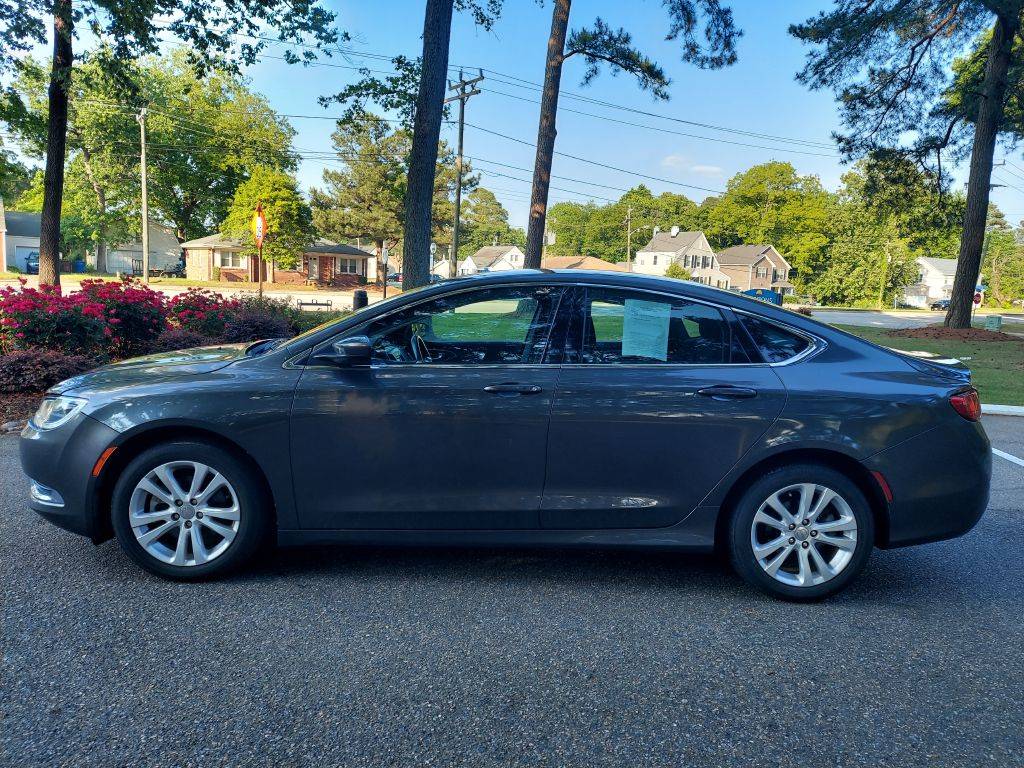 2017 Chrysler 200