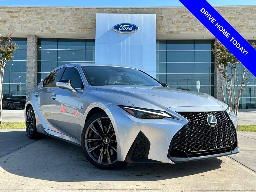 2021 Lexus IS