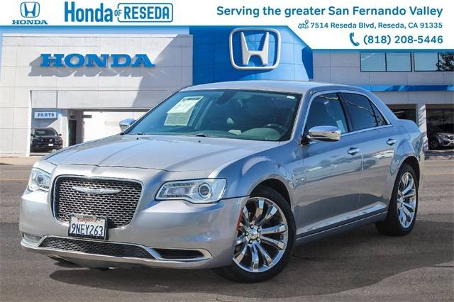 2018 Chrysler 300