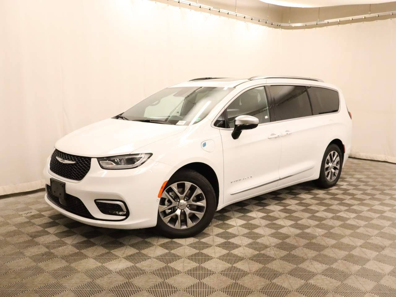 2025 Chrysler Pacifica