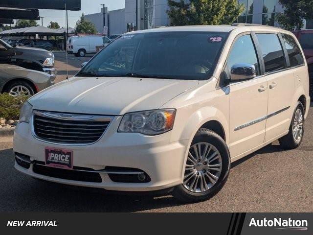 2013 Chrysler Town & Country