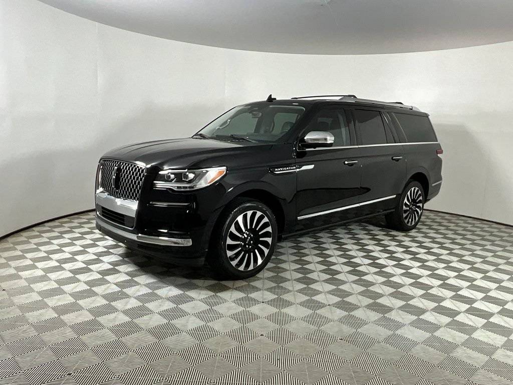 2023 Lincoln Navigator L
