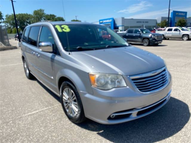 2013 Chrysler Town & Country