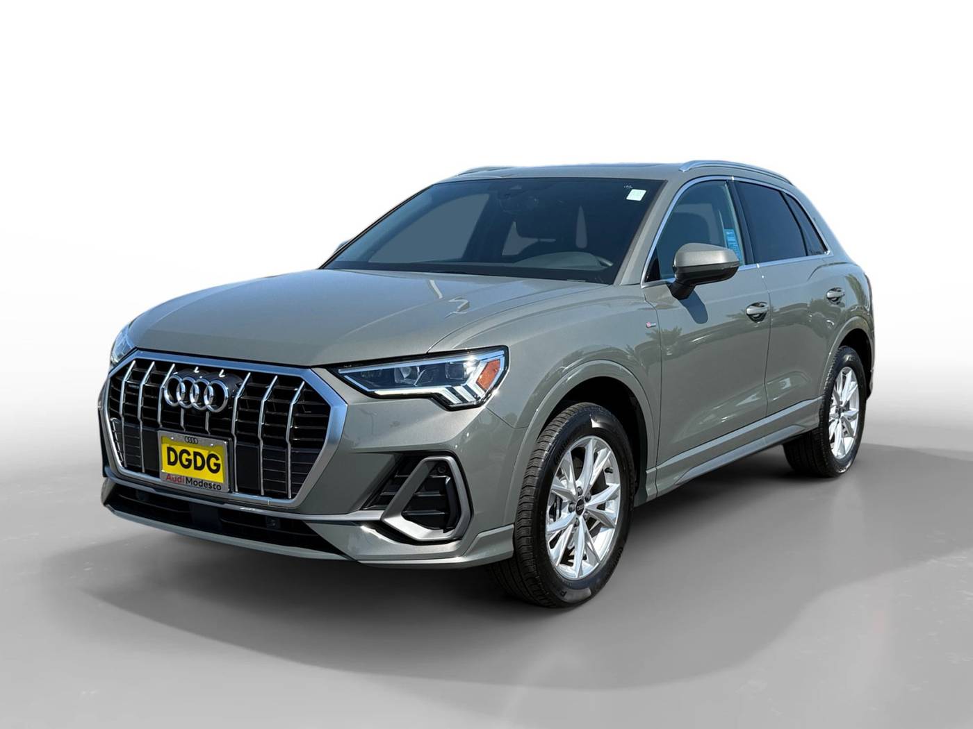 2022 Audi Q3