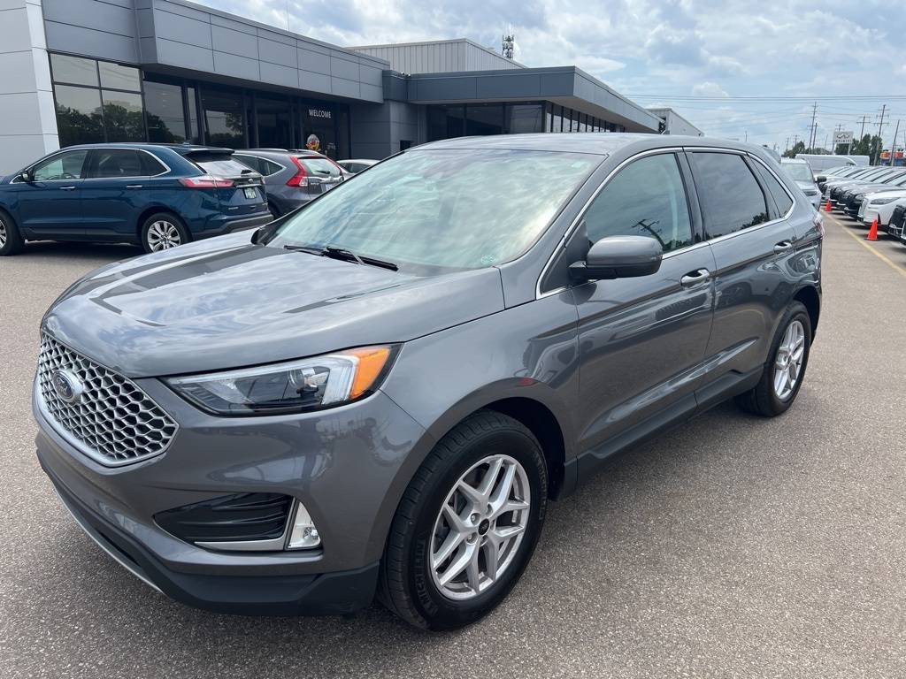2023 Ford Edge