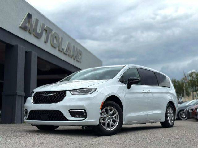 2024 Chrysler Pacifica