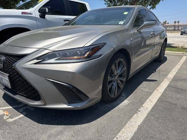 2019 Lexus ES