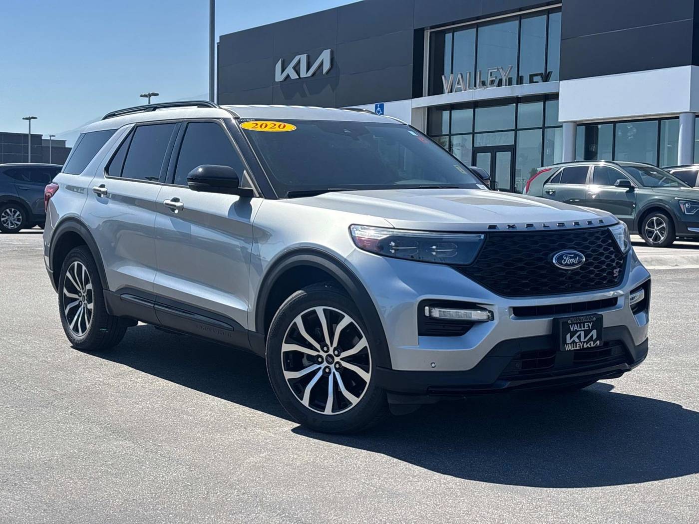 2020 Ford Explorer