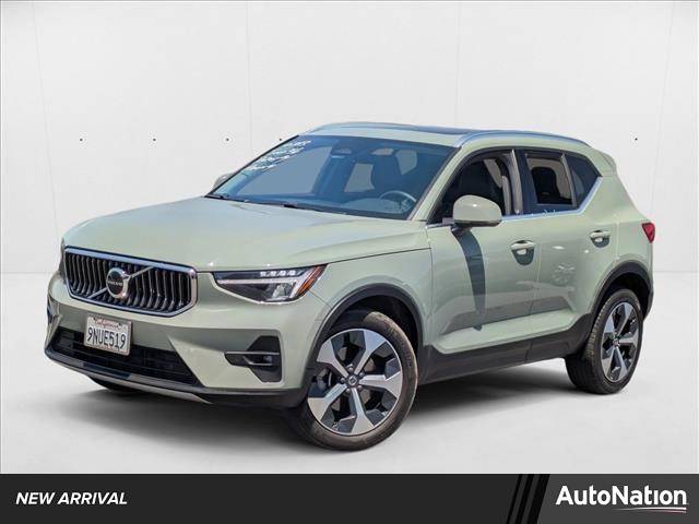 2023 Volvo XC40
